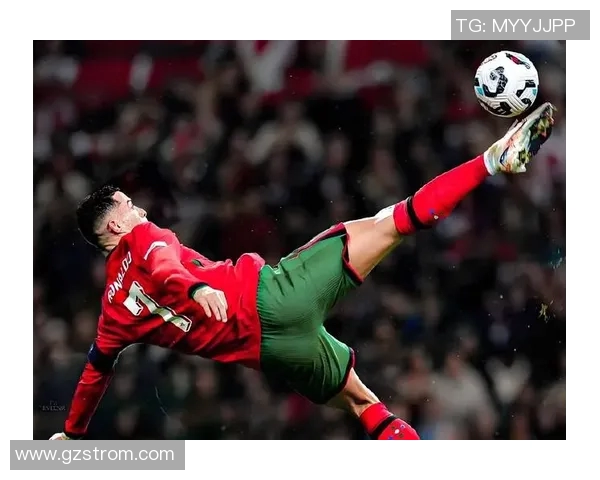 足球明星肤色较深的魅力与实力并存的运动传奇