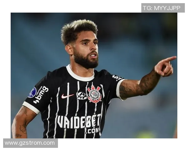 巴西足球联赛精彩对决CR巴西迎战戈亚斯球队争夺战即将上演